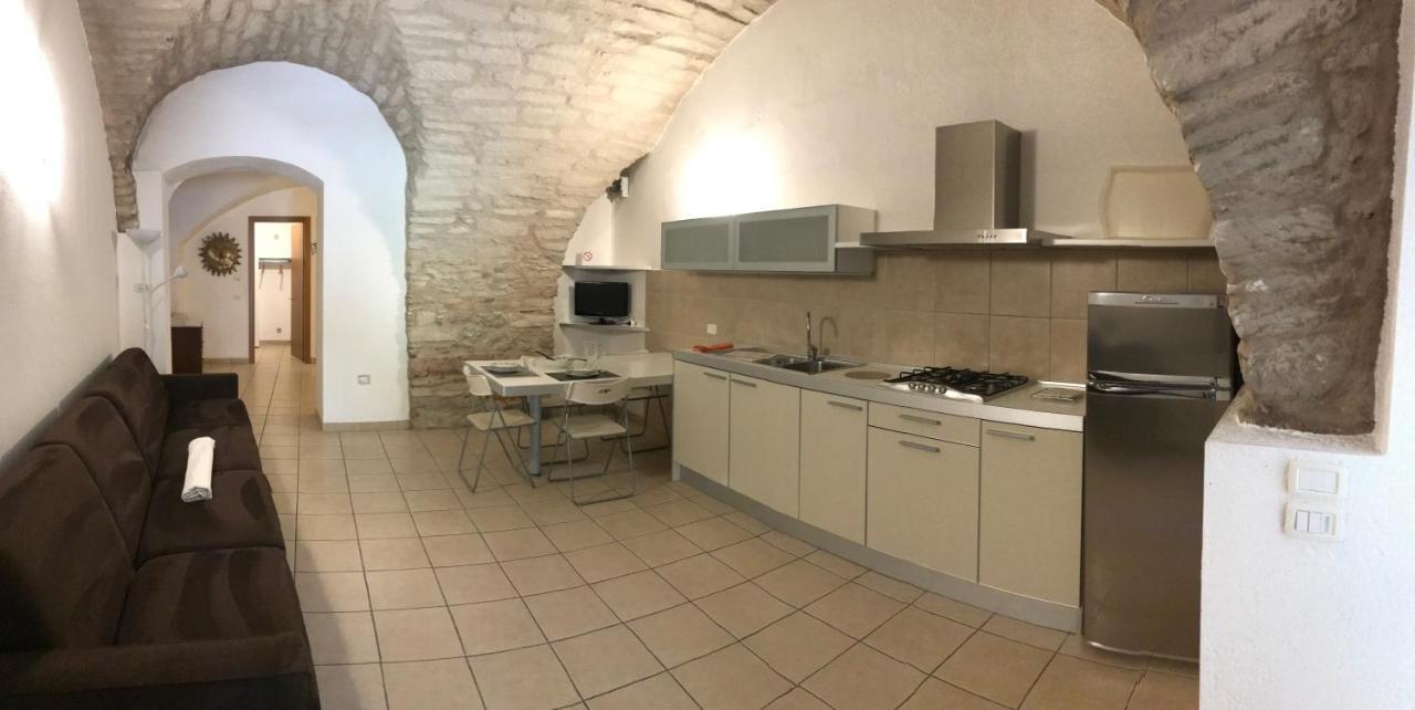 Appartamenti Gardastivo Арко Екстер'єр фото